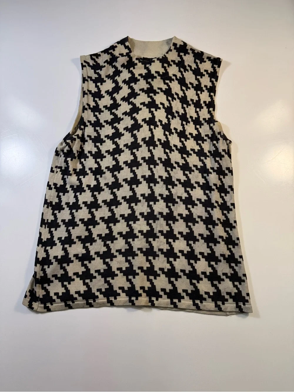 august silk sleeveless houndstooth